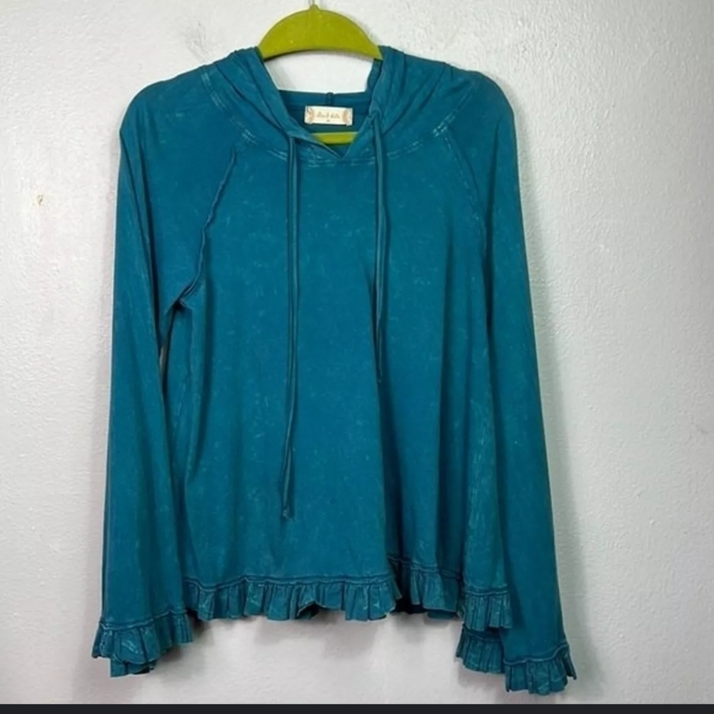 Altered state long sleeve ruffled bottom ruffle sleeve